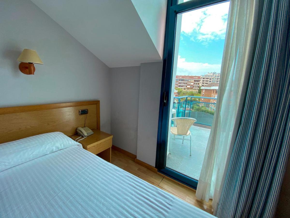 Hotel Soraya Suances Buitenkant foto