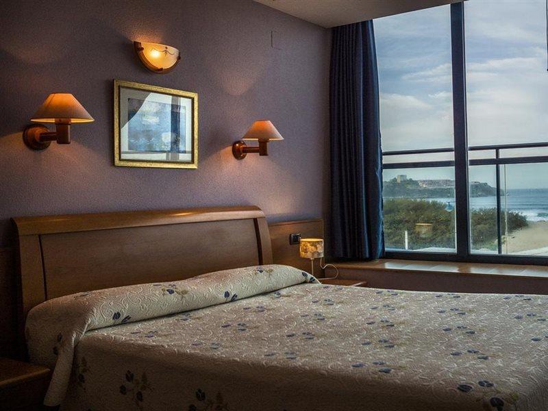 Hotel Soraya Suances Buitenkant foto
